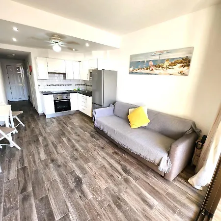 Castle Harbour Duplex With Pool View C115