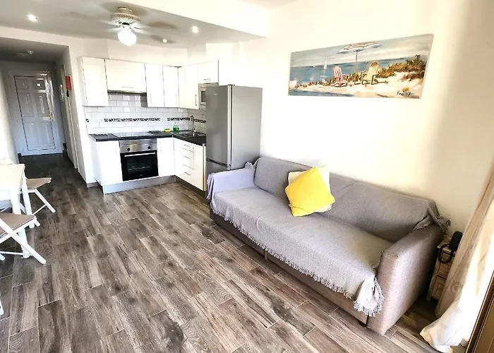 Castle Harbour Duplex With Pool View C115