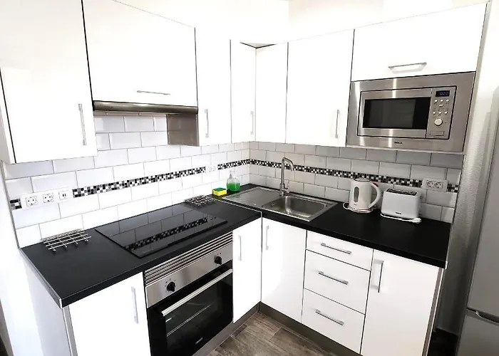 Castle Harbour Duplex With Pool View C115 Appartement Los Cristianos (Tenerife)